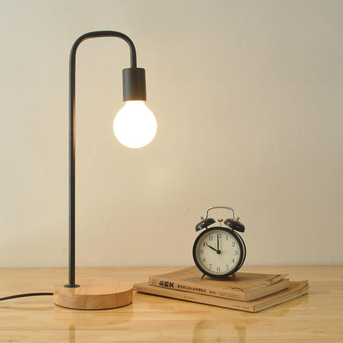 床頭臺(tái)燈款式多樣 該如何選擇